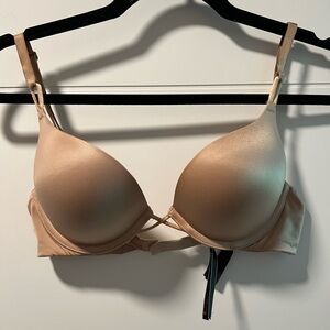 Victoria’s Secret Bombshell Add Two Cups Women's Push-up Bra 32B